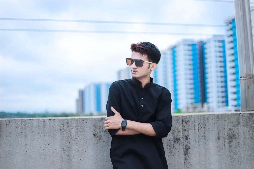 From Passion to Paycheck: How an 18-Year-Old Earned $5,000/Month with Content Writing & Affiliate Marketing.