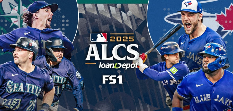 Toronto Blue Jays players celebrate on the field after winning Game 7 of the ALCS 4–3 over the Seattle Mariners to reach the World Series.