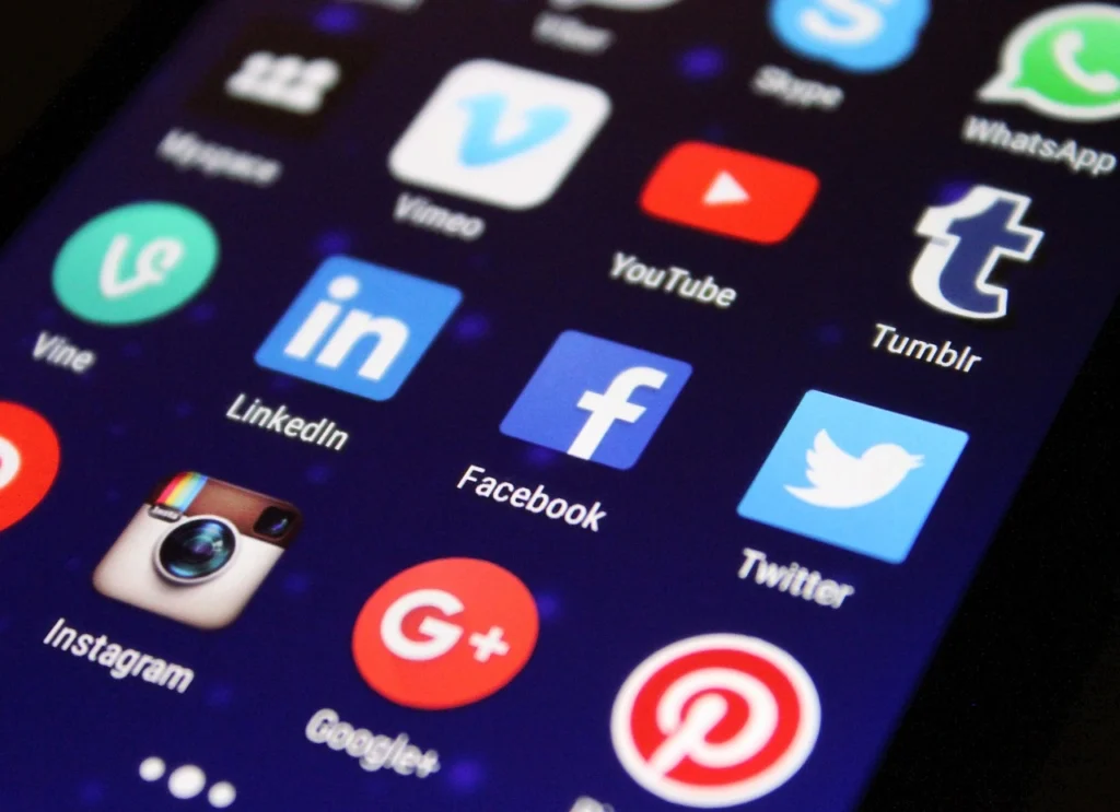 different-social-medias A collection of popular social media icons, including Facebook, Instagram, Twitter, TikTok, and LinkedIn, displayed together on a colorful background.
